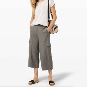 LULULEMON Metropolis Maven High Rise Crop Grey Sage Green {VV44}